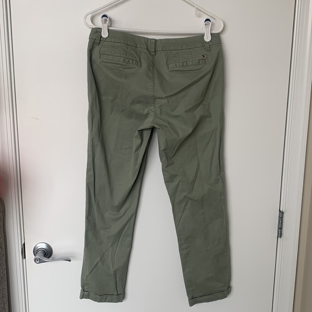 Tommy Hilfiger Camo Green Cuffed Straight‑Leg Chino Pants Women’s Size 8 - Picture 6 of 15